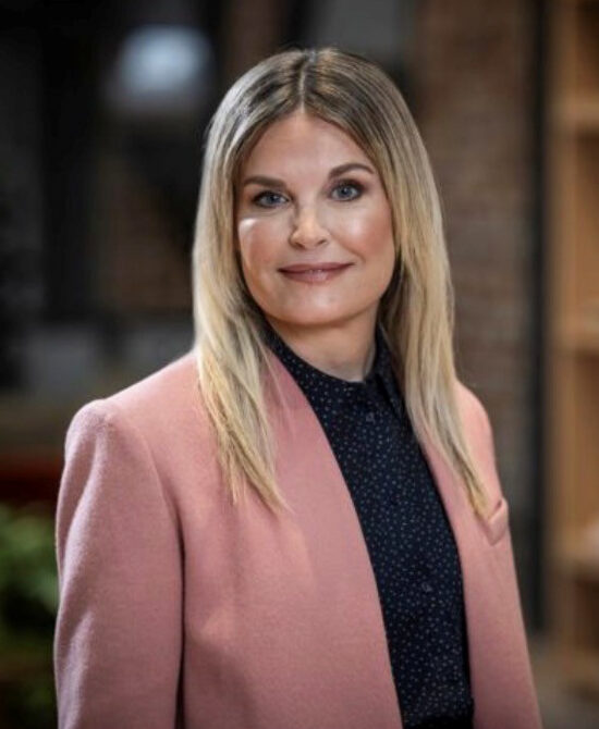 Porträttbild av Ann Öberg